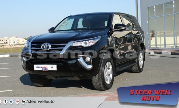 Acheter Import Voiture Toyota Fortuner Noir à Import - Dubai, A'ana Acheter Import Voiture Toyota Fortuner Noir à Import - Dubai, A'ana