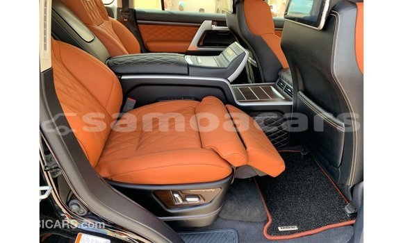 Buy Import Toyota Land Cruiser Black Car in Import - Dubai in A'ana Buy Import Toyota Land Cruiser Black Car in Import - Dubai in A'ana