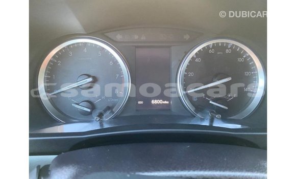 Acheter Import Voiture Toyota Highlander Blanc à Import - Dubai, A'ana Acheter Import Voiture Toyota Highlander Blanc à Import - Dubai, A'ana