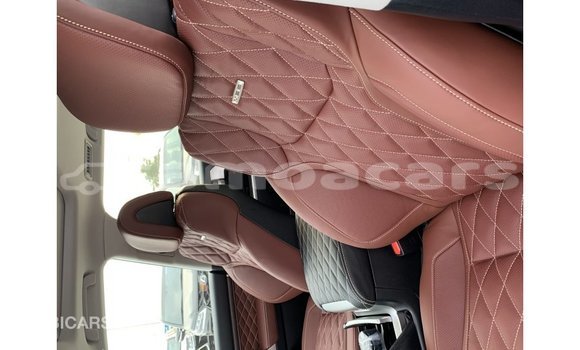 Buy Import Toyota Land Cruiser Black Car in Import - Dubai in A'ana Buy Import Toyota Land Cruiser Black Car in Import - Dubai in A'ana