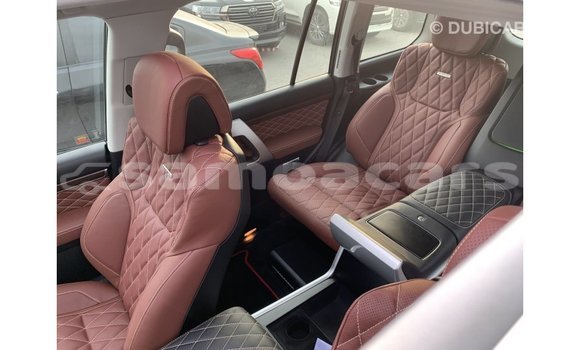 Buy Import Toyota Land Cruiser Black Car in Import - Dubai in A'ana Buy Import Toyota Land Cruiser Black Car in Import - Dubai in A'ana