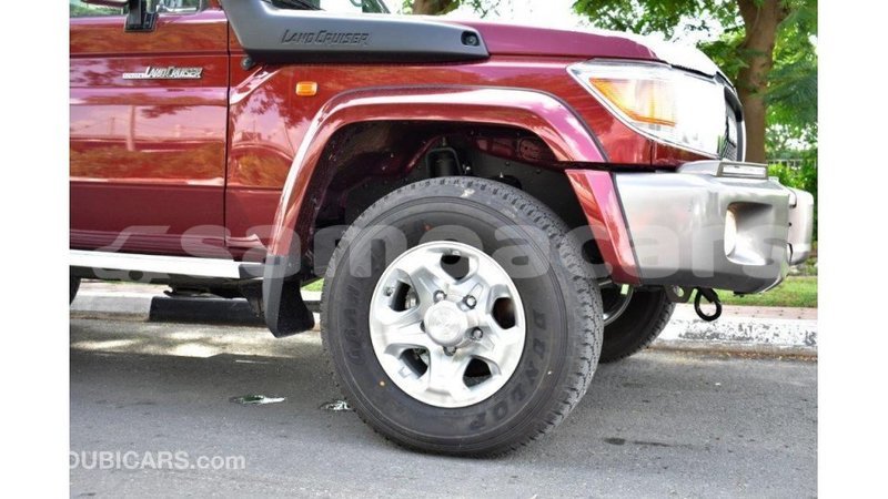 Big with watermark toyota land cruiser a'ana import dubai 3115