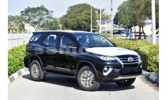 Buy Import Toyota Fortuner Black Car in Import - Dubai in A'ana Buy Import Toyota Fortuner Black Car in Import - Dubai in A'ana