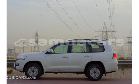 Buy Import Toyota Land Cruiser White Car in Import - Dubai in A'ana Buy Import Toyota Land Cruiser White Car in Import - Dubai in A'ana