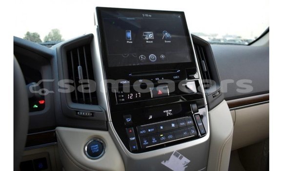 Buy Import Toyota Land Cruiser White Car in Import - Dubai in A'ana Buy Import Toyota Land Cruiser White Car in Import - Dubai in A'ana