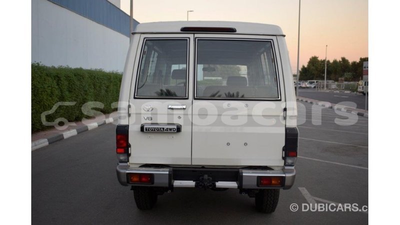 Big with watermark toyota land cruiser a'ana import dubai 3130