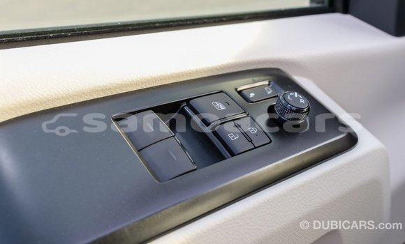 Buy Import Toyota Hiace White Car in Import - Dubai in A'ana Buy Import Toyota Hiace White Car in Import - Dubai in A'ana