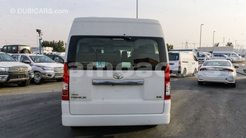 Big with watermark toyota hiace a'ana import dubai 3133