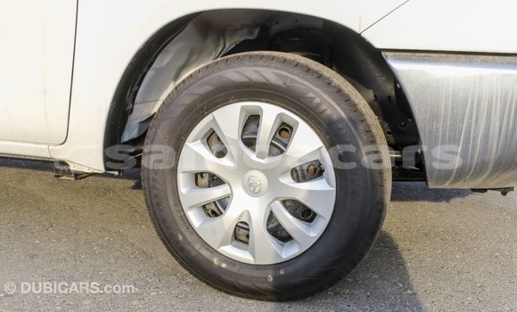 Buy Import Toyota Hilux White Car in Import - Dubai in A'ana Buy Import Toyota Hilux White Car in Import - Dubai in A'ana
