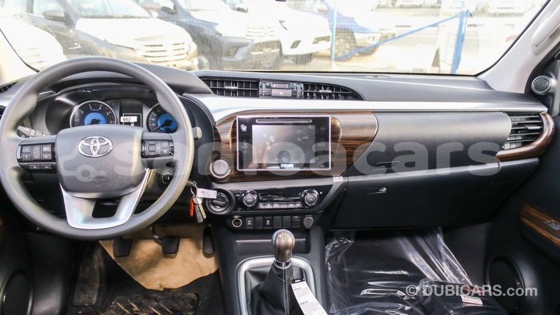 Big with watermark toyota hilux a'ana import dubai 3135