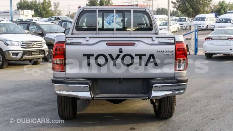 Big with watermark toyota hilux a'ana import dubai 3135