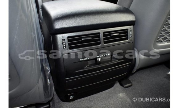Acheter Import Voiture Toyota Land Cruiser Noir à Import - Dubai, A'ana Acheter Import Voiture Toyota Land Cruiser Noir à Import - Dubai, A'ana