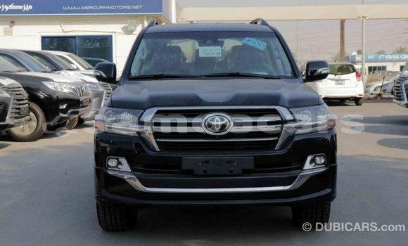 Acheter Import Voiture Toyota Land Cruiser Noir à Import - Dubai, A'ana Acheter Import Voiture Toyota Land Cruiser Noir à Import - Dubai, A'ana