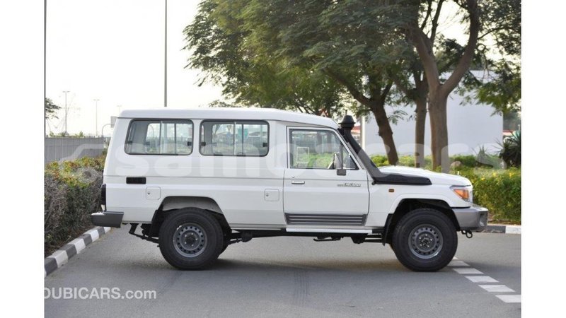 Big with watermark toyota land cruiser a'ana import dubai 3145