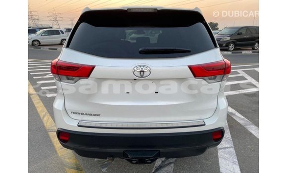 Acheter Import Voiture Toyota Highlander Blanc à Import - Dubai, A'ana Acheter Import Voiture Toyota Highlander Blanc à Import - Dubai, A'ana