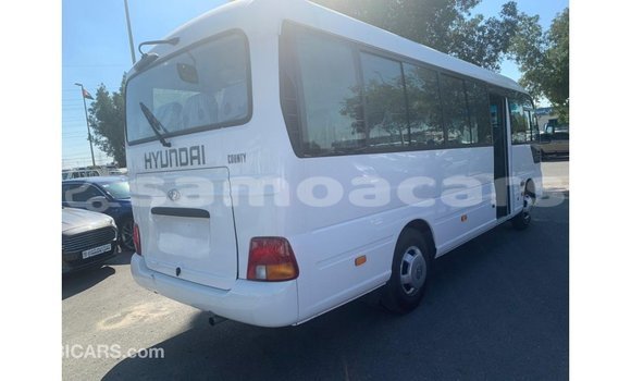 Buy Import Hyundai Accent White Car in Import - Dubai in A'ana Buy Import Hyundai Accent White Car in Import - Dubai in A'ana