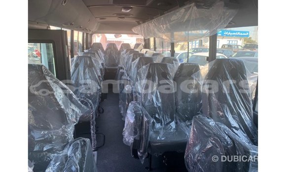 Buy Import Hyundai Accent White Car in Import - Dubai in A'ana Buy Import Hyundai Accent White Car in Import - Dubai in A'ana