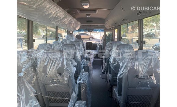 Buy Import Hyundai Accent White Car in Import - Dubai in A'ana Buy Import Hyundai Accent White Car in Import - Dubai in A'ana