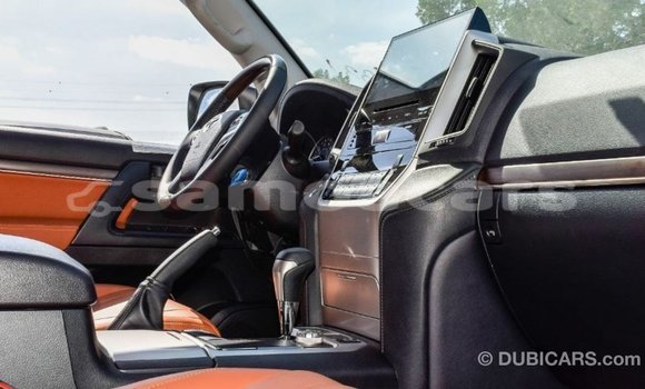 Buy Import Toyota Land Cruiser White Car in Import - Dubai in A'ana Buy Import Toyota Land Cruiser White Car in Import - Dubai in A'ana