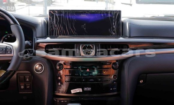 Acheter Import Voiture Lexus LX Blanc à Import - Dubai, A'ana Acheter Import Voiture Lexus LX Blanc à Import - Dubai, A'ana