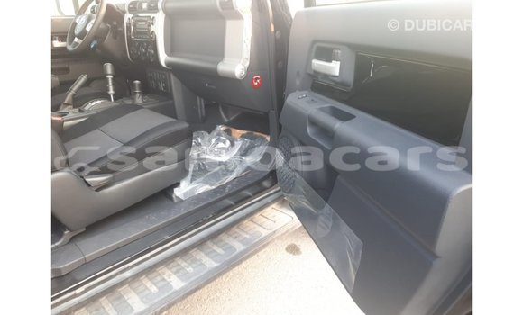 Buy Import Toyota FJ Cruiser Black Car in Import - Dubai in A'ana Buy Import Toyota FJ Cruiser Black Car in Import - Dubai in A'ana