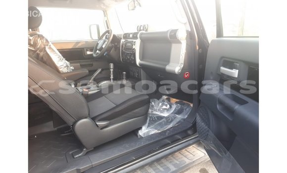 Buy Import Toyota FJ Cruiser Black Car in Import - Dubai in A'ana Buy Import Toyota FJ Cruiser Black Car in Import - Dubai in A'ana