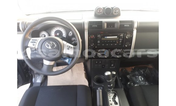 Buy Import Toyota FJ Cruiser Black Car in Import - Dubai in A'ana Buy Import Toyota FJ Cruiser Black Car in Import - Dubai in A'ana