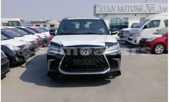 Acheter Import Voiture Lexus LX Noir à Import - Dubai, A'ana Acheter Import Voiture Lexus LX Noir à Import - Dubai, A'ana