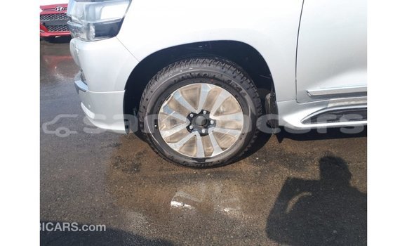 Buy Import Toyota Land Cruiser Other Car in Import - Dubai in A'ana Buy Import Toyota Land Cruiser Other Car in Import - Dubai in A'ana