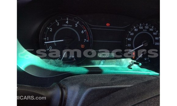 Acheter Import Voiture Toyota Hilux Blanc à Import - Dubai, A'ana Acheter Import Voiture Toyota Hilux Blanc à Import - Dubai, A'ana