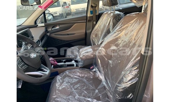 Acheter Import Voiture Hyundai Santa Fe Marron à Import - Dubai, A'ana Acheter Import Voiture Hyundai Santa Fe Marron à Import - Dubai, A'ana