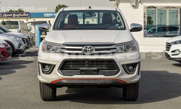 Buy Import Toyota Hilux White Car in Import - Dubai in A'ana Buy Import Toyota Hilux White Car in Import - Dubai in A'ana