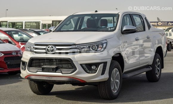 Buy Import Toyota Hilux White Car in Import - Dubai in A'ana Buy Import Toyota Hilux White Car in Import - Dubai in A'ana