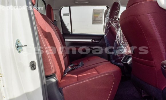 Buy Import Toyota Hilux White Car in Import - Dubai in A'ana Buy Import Toyota Hilux White Car in Import - Dubai in A'ana