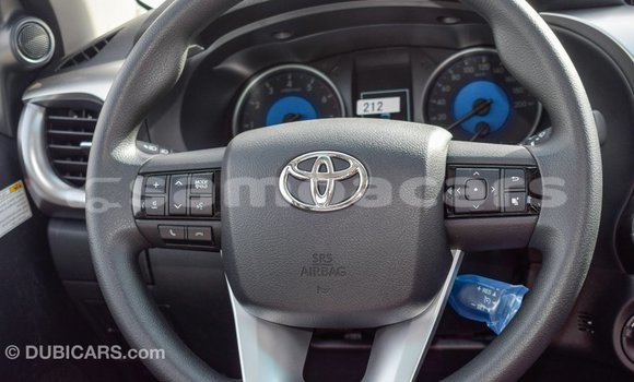 Buy Import Toyota Hilux White Car in Import - Dubai in A'ana Buy Import Toyota Hilux White Car in Import - Dubai in A'ana