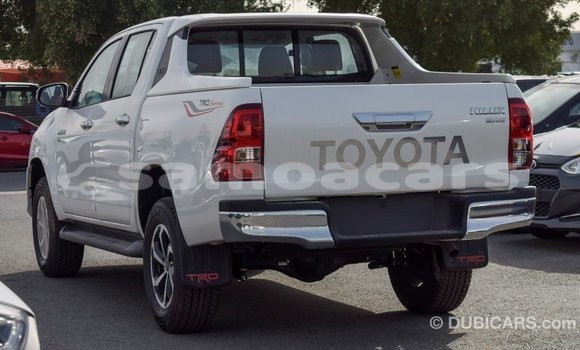 Buy Import Toyota Hilux White Car in Import - Dubai in A'ana Buy Import Toyota Hilux White Car in Import - Dubai in A'ana