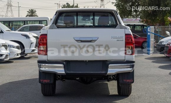 Buy Import Toyota Hilux White Car in Import - Dubai in A'ana Buy Import Toyota Hilux White Car in Import - Dubai in A'ana