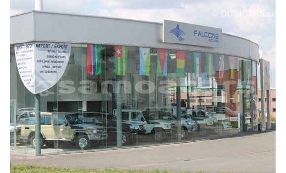 Acheter Import Voiture Toyota Land Cruiser Blanc à Import - Dubai, A'ana Acheter Import Voiture Toyota Land Cruiser Blanc à Import - Dubai, A'ana