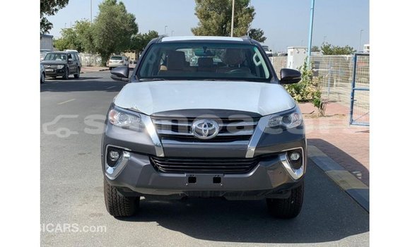 Acheter Import Voiture Toyota Fortuner Autre à Import - Dubai, A'ana Acheter Import Voiture Toyota Fortuner Autre à Import - Dubai, A'ana