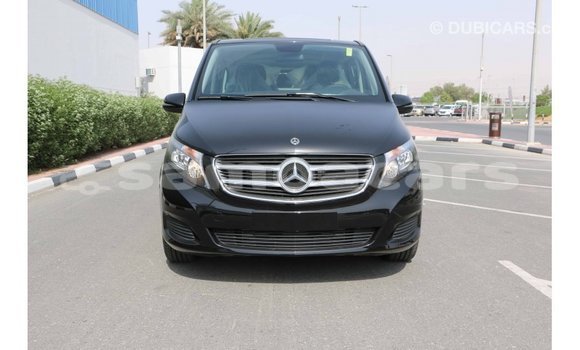 Acheter Import Voiture Mercedes-Benz 250 Noir à Import - Dubai, A'ana Acheter Import Voiture Mercedes-Benz 250 Noir à Import - Dubai, A'ana