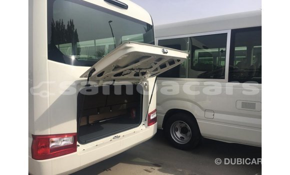 Acheter Import Voiture Toyota Coaster Blanc à Import - Dubai, A'ana Acheter Import Voiture Toyota Coaster Blanc à Import - Dubai, A'ana