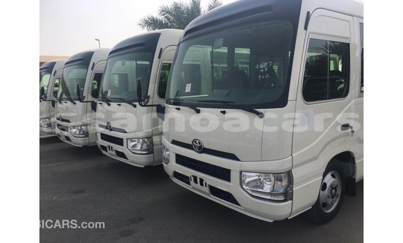Acheter Import Voiture Toyota Coaster Blanc à Import - Dubai, A'ana Acheter Import Voiture Toyota Coaster Blanc à Import - Dubai, A'ana