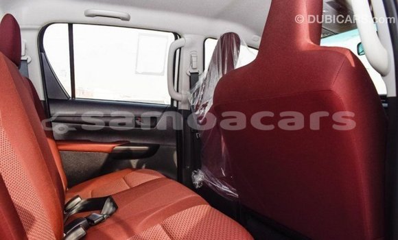 Buy Import Toyota Hilux White Car in Import - Dubai in A'ana Buy Import Toyota Hilux White Car in Import - Dubai in A'ana