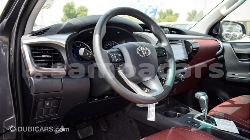 Big with watermark toyota hilux a ana import dubai 3282