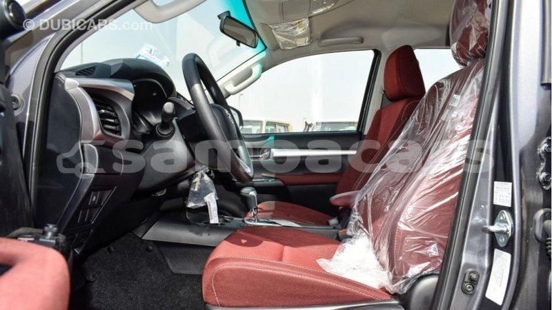 Big with watermark toyota hilux a ana import dubai 3282