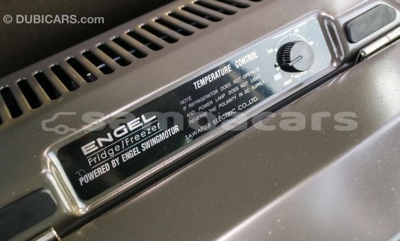 Acheter Import Voiture Toyota Coaster Blanc à Import - Dubai, A'ana Acheter Import Voiture Toyota Coaster Blanc à Import - Dubai, A'ana