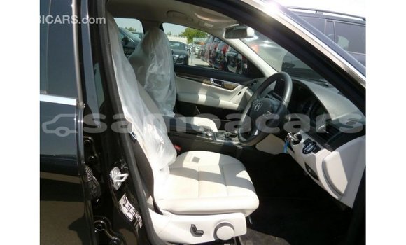Buy Import Mercedes-Benz 200 Black Car in Import - Dubai in A'ana Buy Import Mercedes-Benz 200 Black Car in Import - Dubai in A'ana