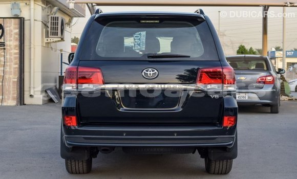 Buy Import Toyota Land Cruiser Black Car in Import - Dubai in A'ana Buy Import Toyota Land Cruiser Black Car in Import - Dubai in A'ana