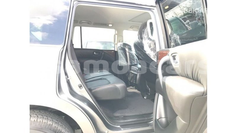 Big with watermark nissan patrol a ana import dubai 3291