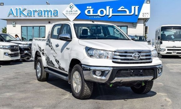 Acheter Import Voiture Toyota Hilux Blanc à Import - Dubai, A'ana Acheter Import Voiture Toyota Hilux Blanc à Import - Dubai, A'ana